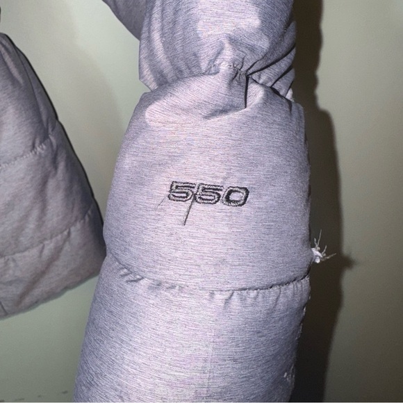 The North Face Women’s Medium Gray Puffer Jacket‎ 550 - Picture 4 of 10